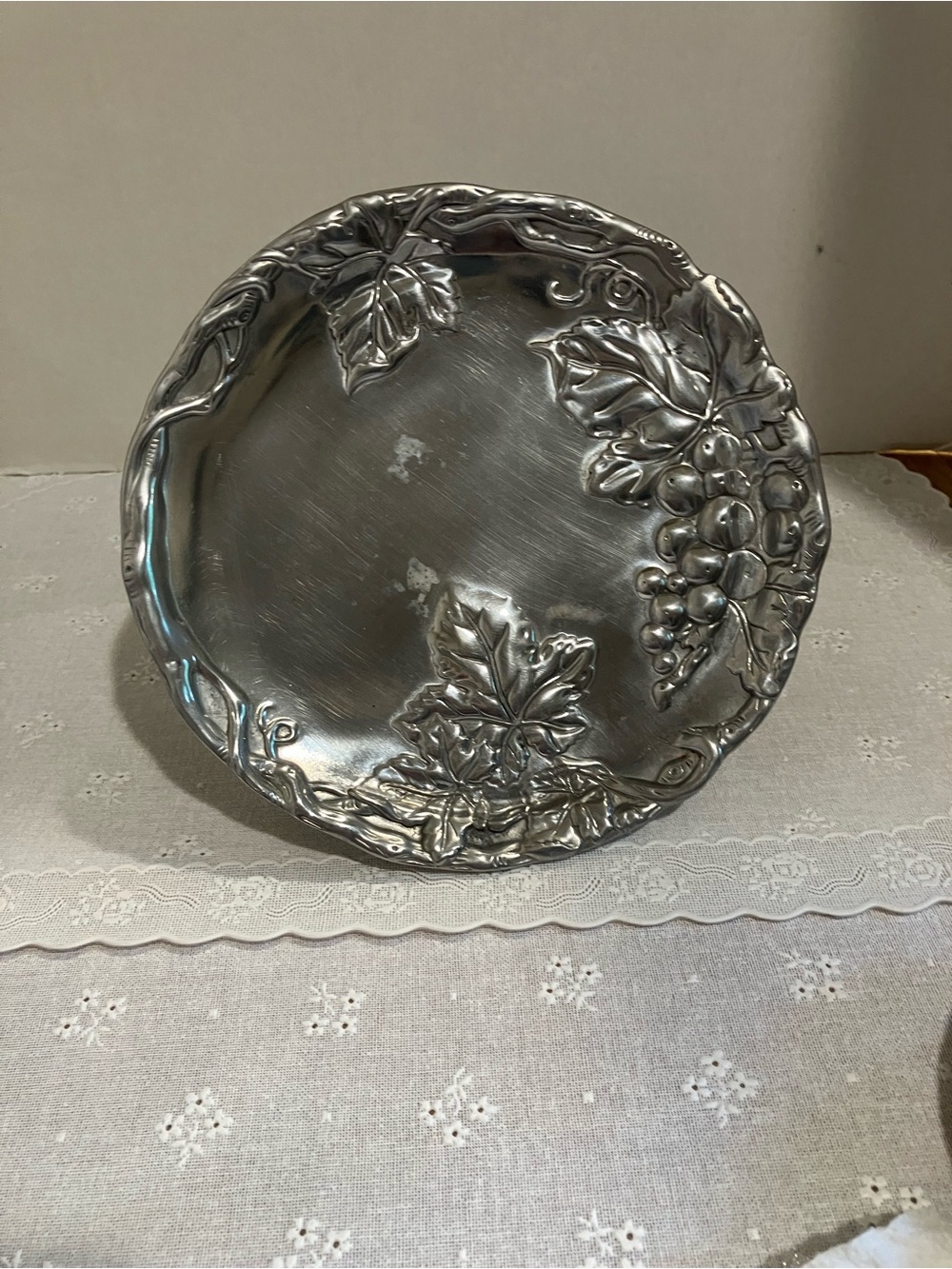 Arthur Court 2000 Silver-tone 8” Pedestal w/ Fruit Design. - Picture 2 of 5